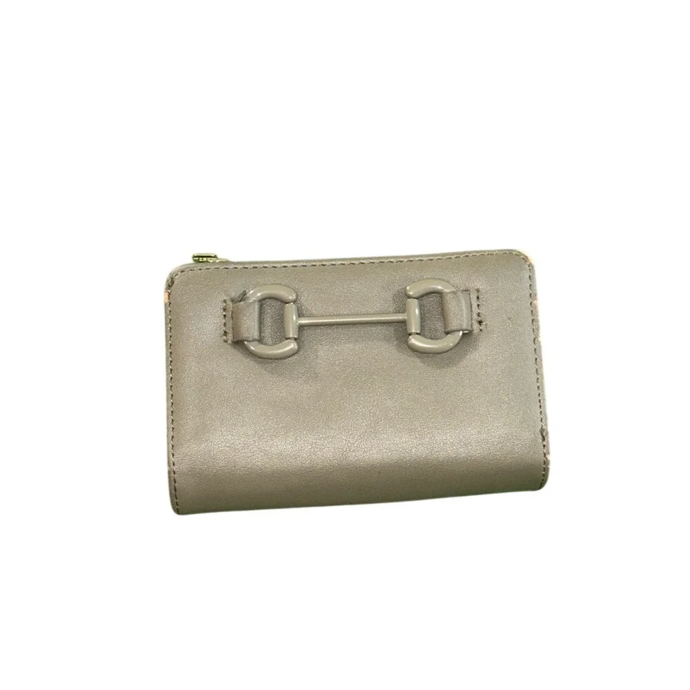 Steve Madden Olive Green‎ Gold Bifold Wallet Womens Horsebit Detail Q2/24/9672